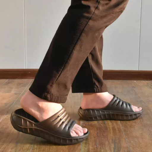 KuaiLu Férfi Ortopéd Papucs Talpfájdalom Ellen - Könnyű Nyitott Orrú Sport Szandál Nyári Strand Fürdőzéshez