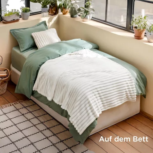 BEDSURE Mäkká Fleecová Deka - Teplá Polar Fleece Prikrývka na Pohovku, Hrejivá Pletená Prikrývka na Posteľ, Komfortná Dekoračná Prikrývka do Obývačky, Krémovo-biela, 130x170