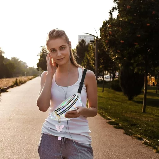 FASBET Ezüst Metallikus Övtáska Pillangó Dísszel - 80-as Évek Stílus Nőknek és Gyerekeknek