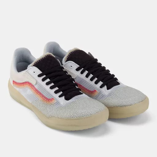 Vans UA Ultimatewaffle Exp Cipő EU 36