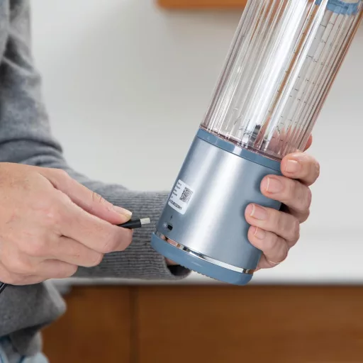 Ninja Blast BC151EUNV Hordozható Turmixgép 530ml Vezeték Nélküli Jégzúzó Smoothie Készítő Kék