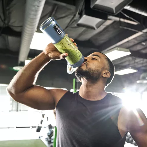 Ninja Blast BC151EUNV Hordozható Turmixgép 530ml Vezeték Nélküli Jégzúzó Smoothie Készítő Kék