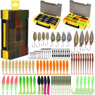   Leeko set za ribolov od 96 dijelova s umjetnim mamcima, spinnerima i setom udica u prozirnoj kutiji.