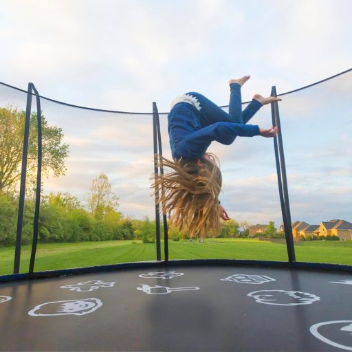 QWORK Trambulin Védőháló 305 cm Átmérőjű Kerti Trambulinhoz, 8 Oszlopos Biztonsági Háló, Csereháló Kiegészítő