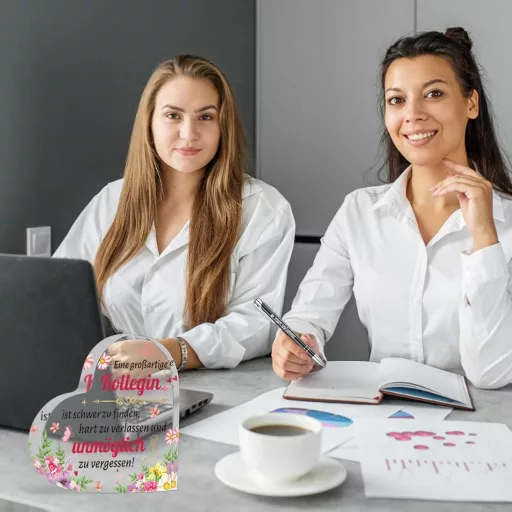 HOWAF Cadou de pensionare Breloc acrilic în formă de inimă Cadou de rămas bun pentru colegi pentru schimbarea locului de muncă Decor pentru casă