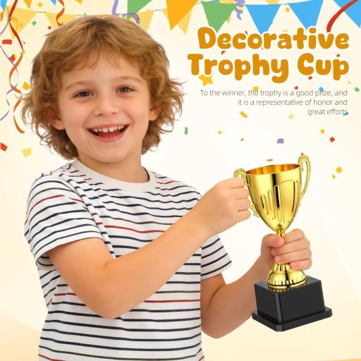 Yardwe Arany Trófeapohár Műanyag Díjpohár Sportversenyhez Versenyre Születésnapra