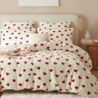   Freyamy Plüss Ágynemű Szett 135x200 cm 4 Részes Piros-Fehér Szív Mintás Műszőrme Puha Téli Ágyneműhuzat Cipzáras Takaróhuzattal és Párnahuza