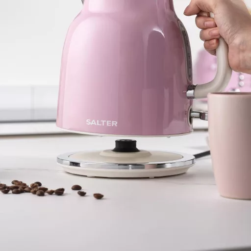Salter Retro 1,7L Vízforraló 3kW Vezeték Nélküli Rózsaszín Szűrővel