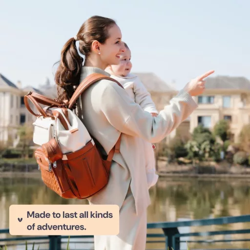 BabbleRoo Multifunkciós Pelenkázó Hátizsák - Nagyméretű Baba Táska Pelenkázó Alátéttel, Babakocsi Rögzítővel és Cumitartóval, Unisex