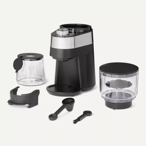 Elektrický mlynček na kávu Amazon Basics s 30 stupňami mletia na espresso a filtrovanú kávu, čierny