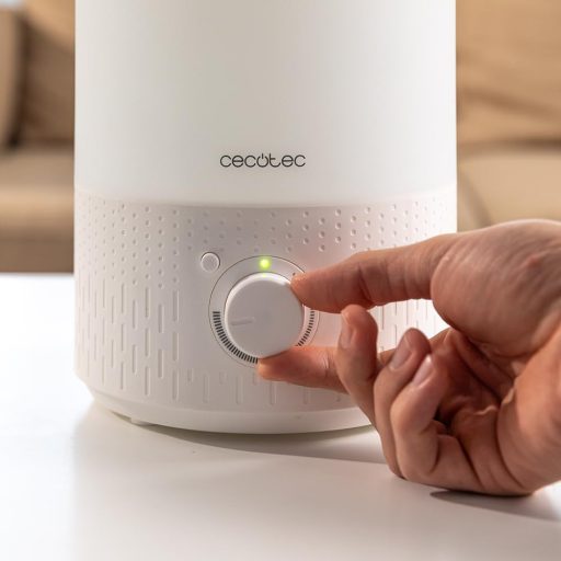 Cecotec Breezecare 2500 Light párásító 2,5L tartály, 250ml/h, LED világítás, 30m² lefedettség