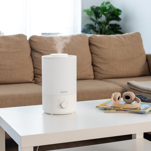 Cecotec Breezecare 2500 Light párásító 2,5L tartály, 250ml/h, LED világítás, 30m² lefedettség