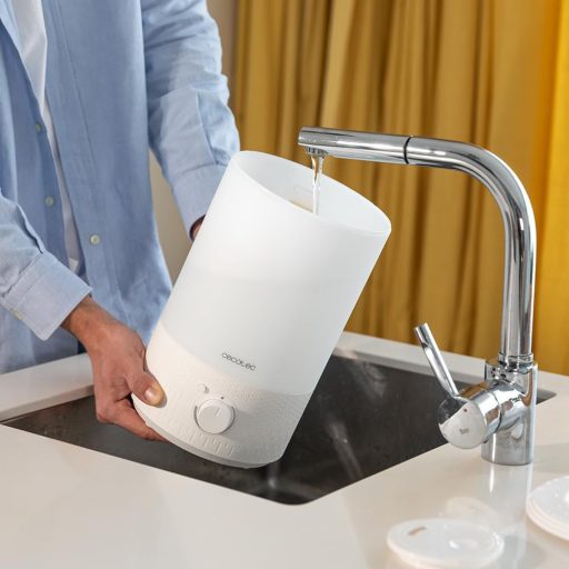 Cecotec Breezecare 2500 Light párásító 2,5L tartály, 250ml/h, LED világítás, 30m² lefedettség