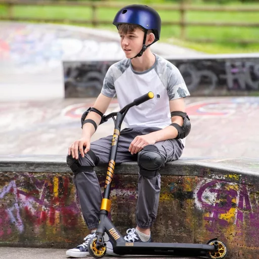 LeapBeast Kerékpár Sisak, M-es méret Szellőzős Könnyű Biztonságos Gördeszka BMX Roller Gyerek Felnőtt