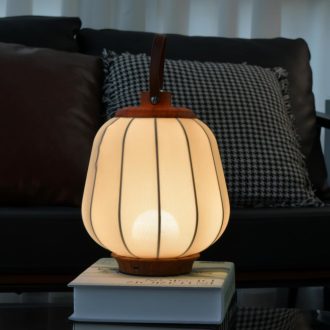   SLSMD Wireless asztali lámpa érintésvezérelt 3 színű dimmelhető 4000 mAh