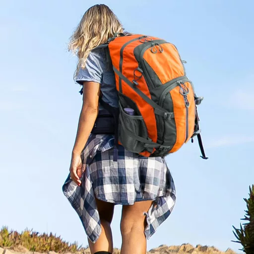 OUUTMEE 30-40L Vízálló Túrahátizsák Derékpánttal Férfiaknak és Nőknek