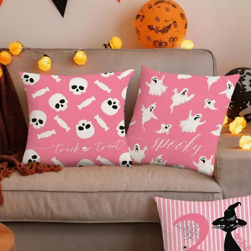 Moerstar Halloween set navlaka za jastuke 45x45cm s uzorkom bundeva, duhova i šišmiša, 4 komada.