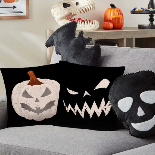 Sada 4 obliečok na vankúš Moerstar Halloween 45x45 cm s motívom tekvice, ducha a netopiera