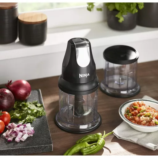 Ninja Express Chop Mini elektromos zöldségvágó és pürésítő fekete