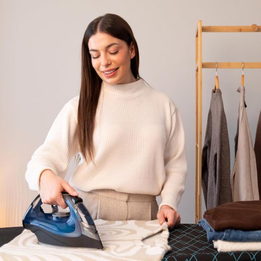 Cecotec IronHero 3200 Vital gőzölős vasaló 3200W, 270g/min gőzlökés, folyamatos gőz